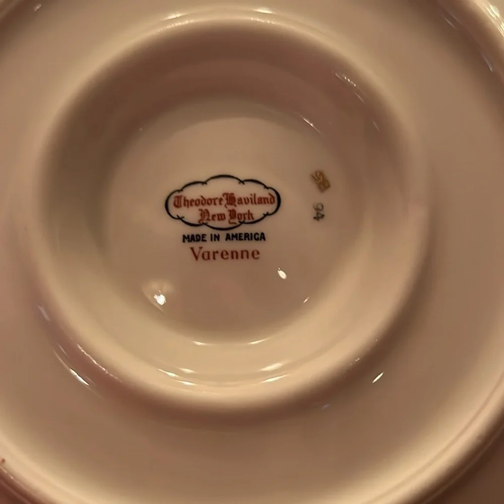 Haviland round gravy