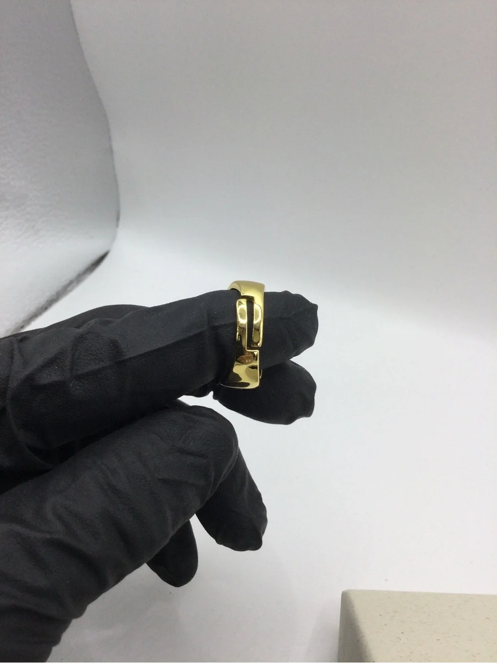 N/A bold gold