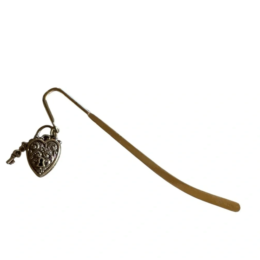 Elegant Silver Heart Bookmark (Brighton?)