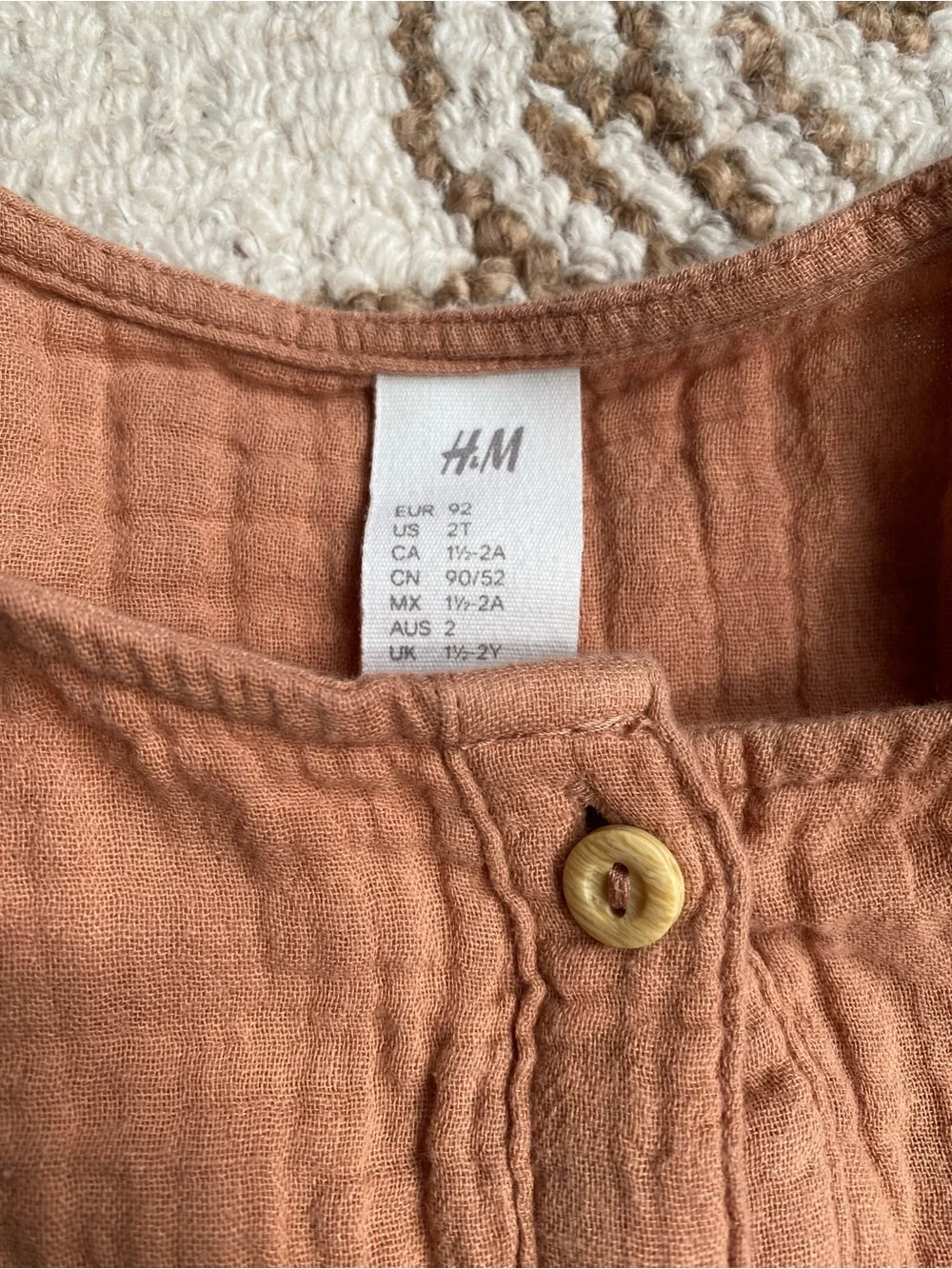 H&M •terracotta color