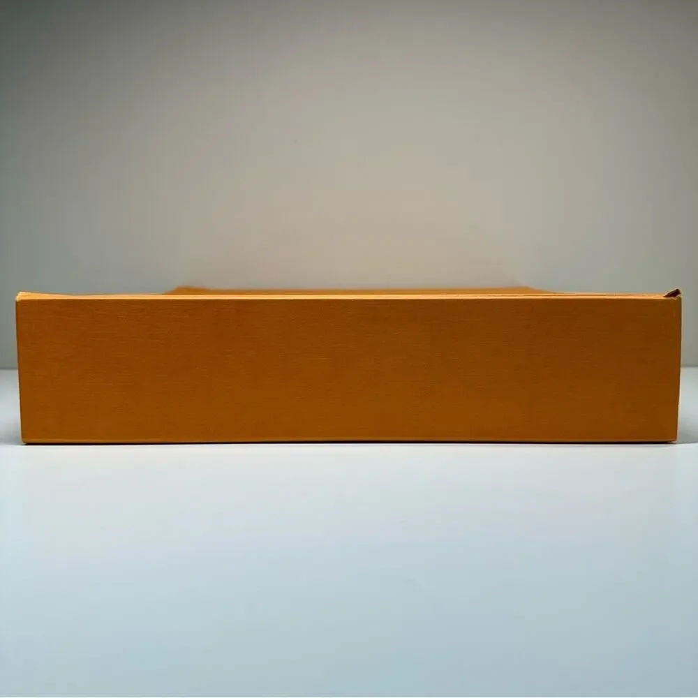 Louis Vuitton discoloration flat
