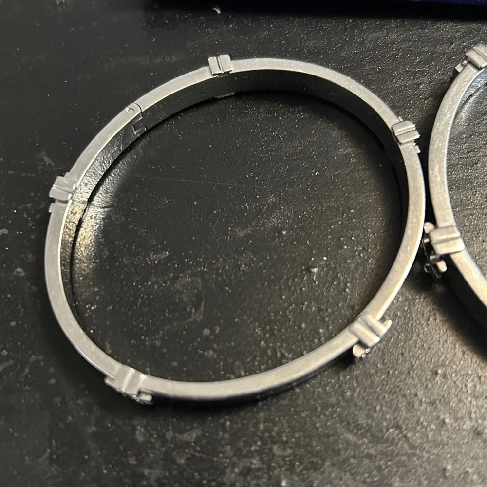 Tory Burch silver miller