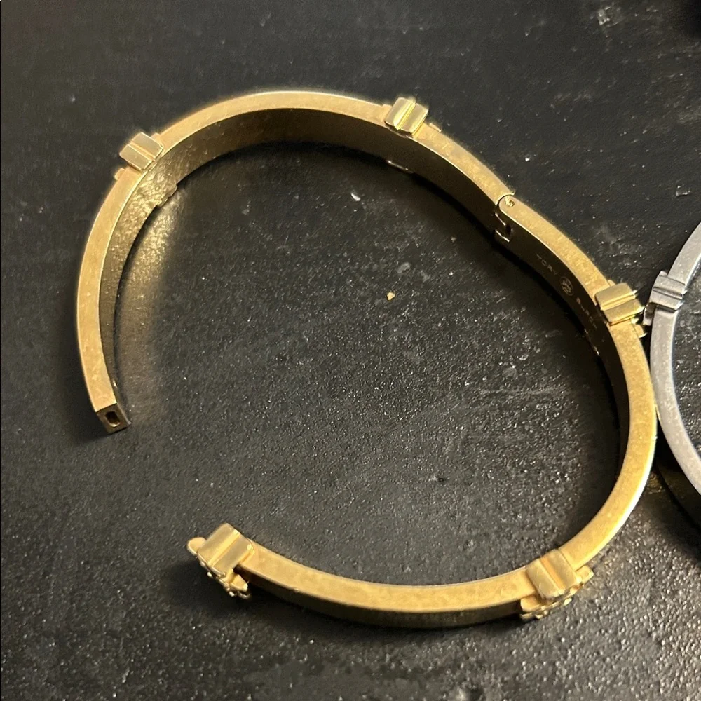 Tory Burch silver miller