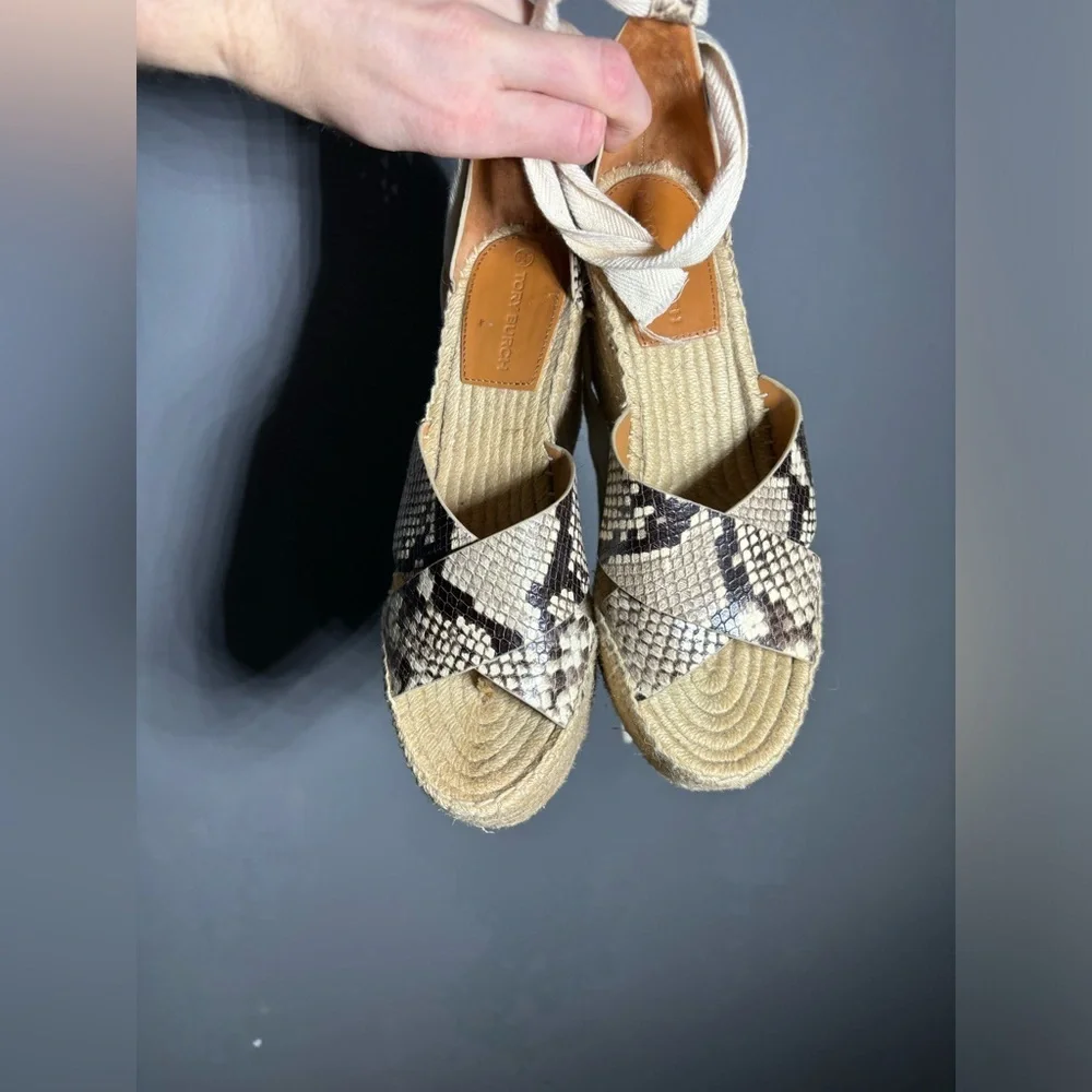 Tory Burch good used