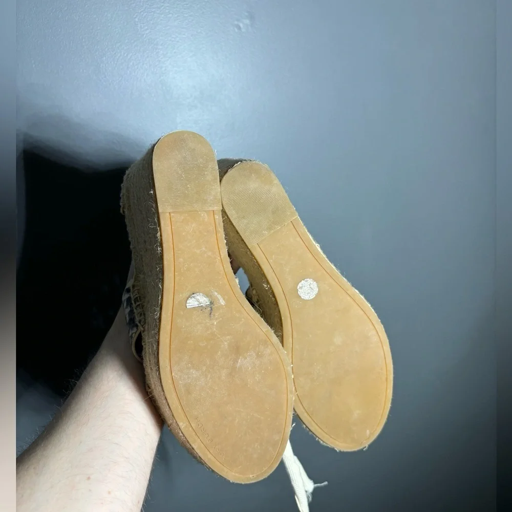 Tory Burch good used