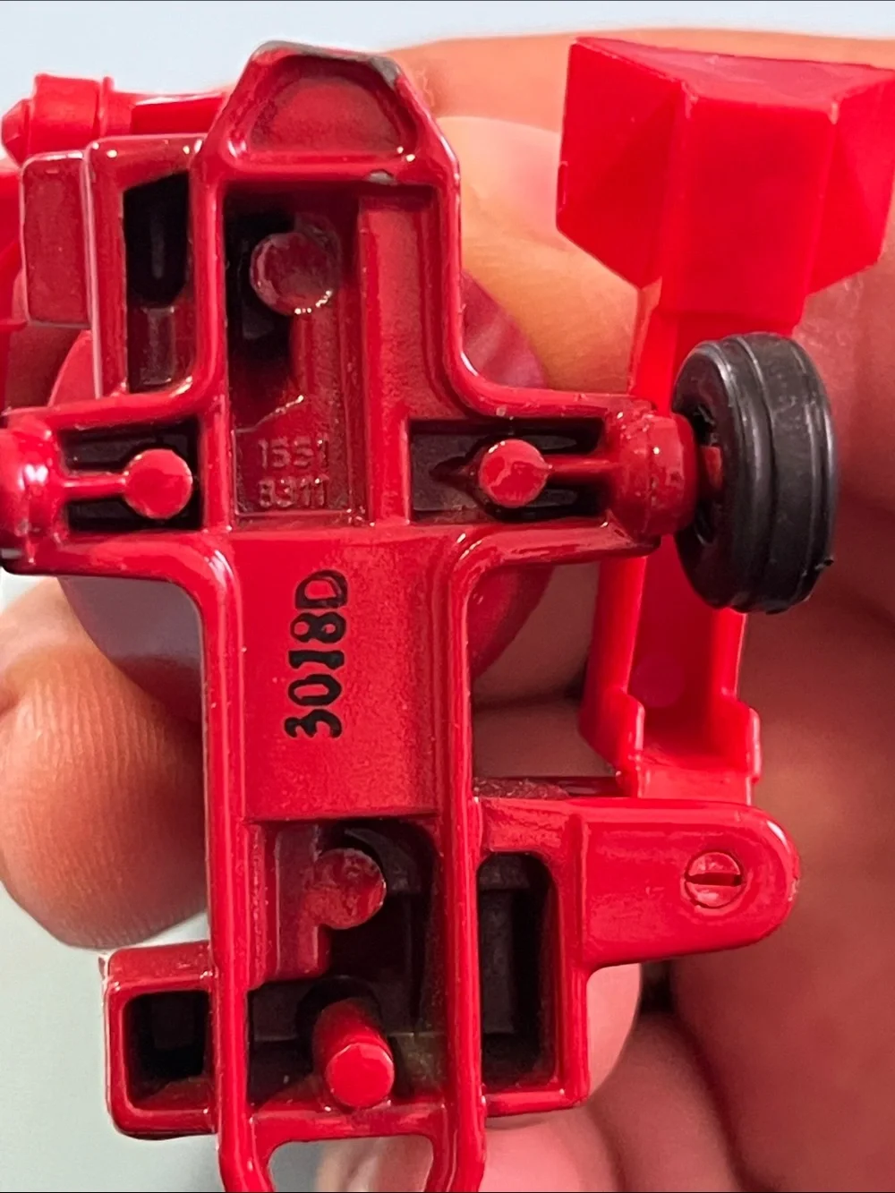 Case Internacional branded red
