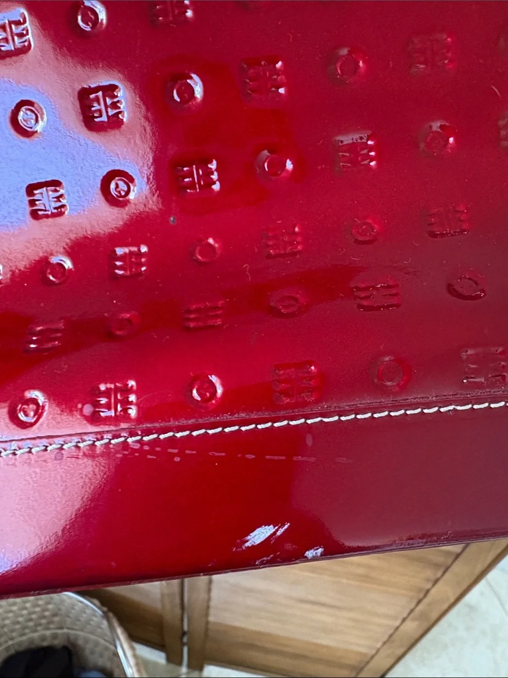 Arcadia glossy red
