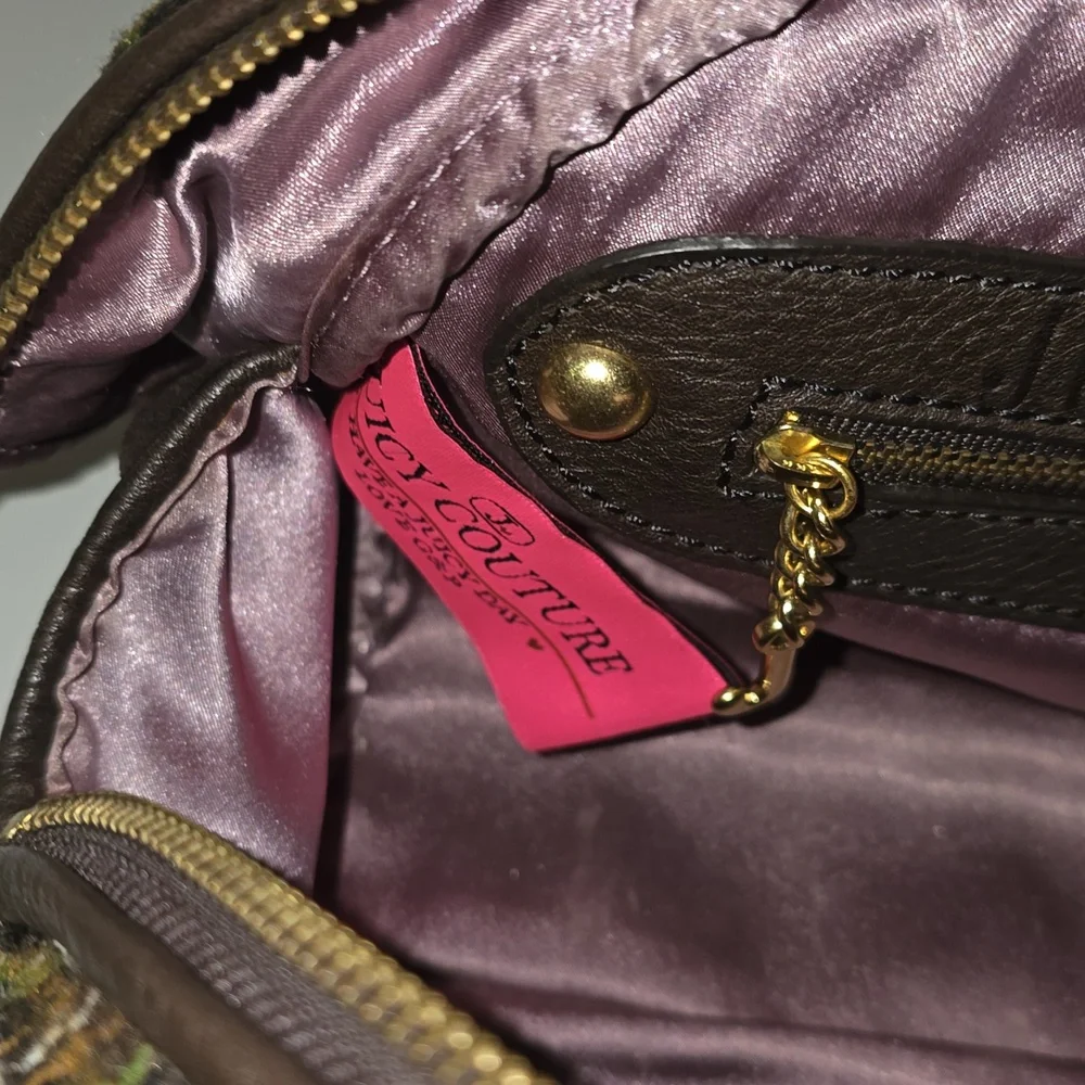 Juicy Couture hardware side