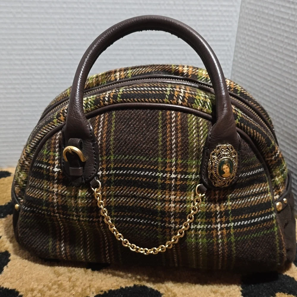 Juicy Couture each approximately