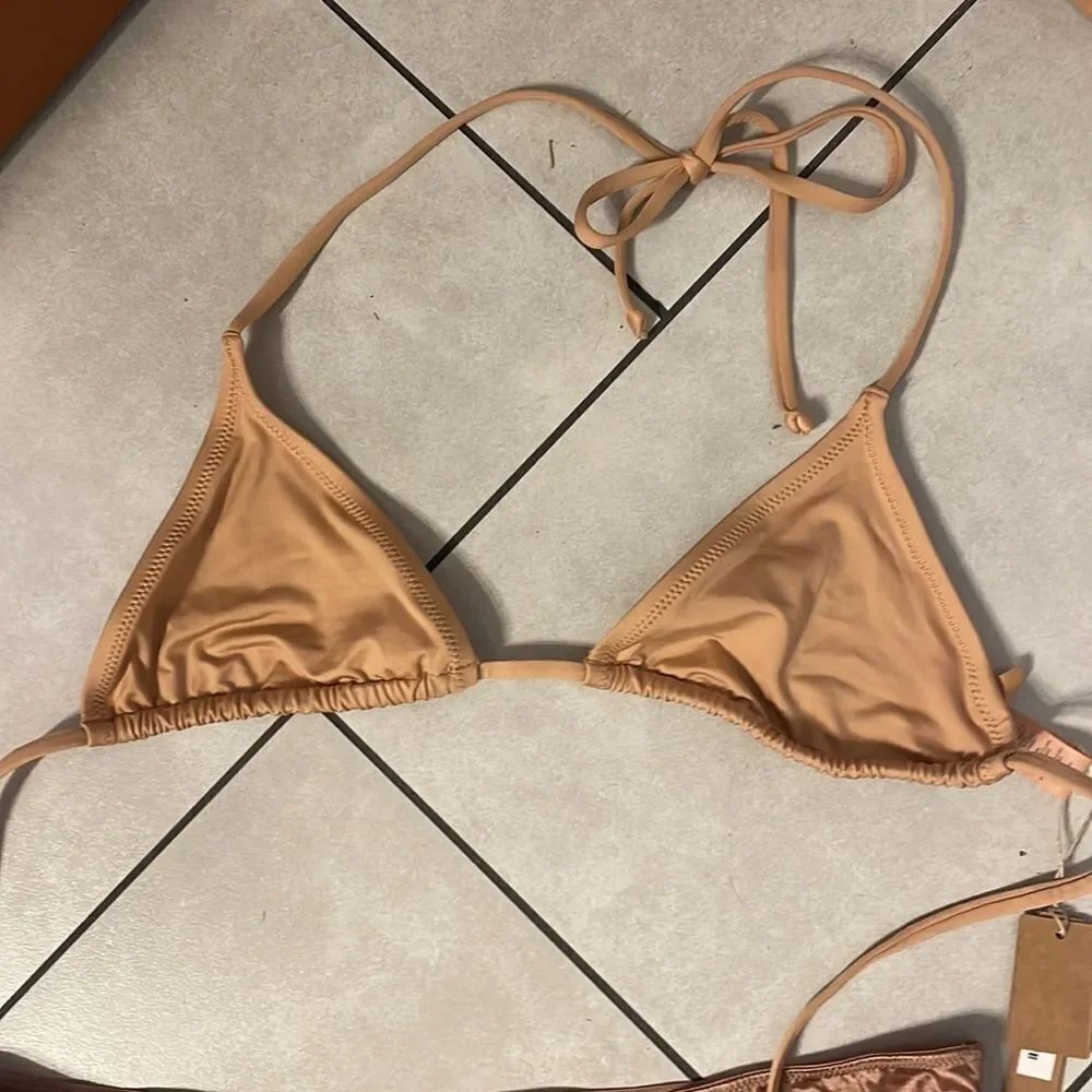 SKIMS nwt nude