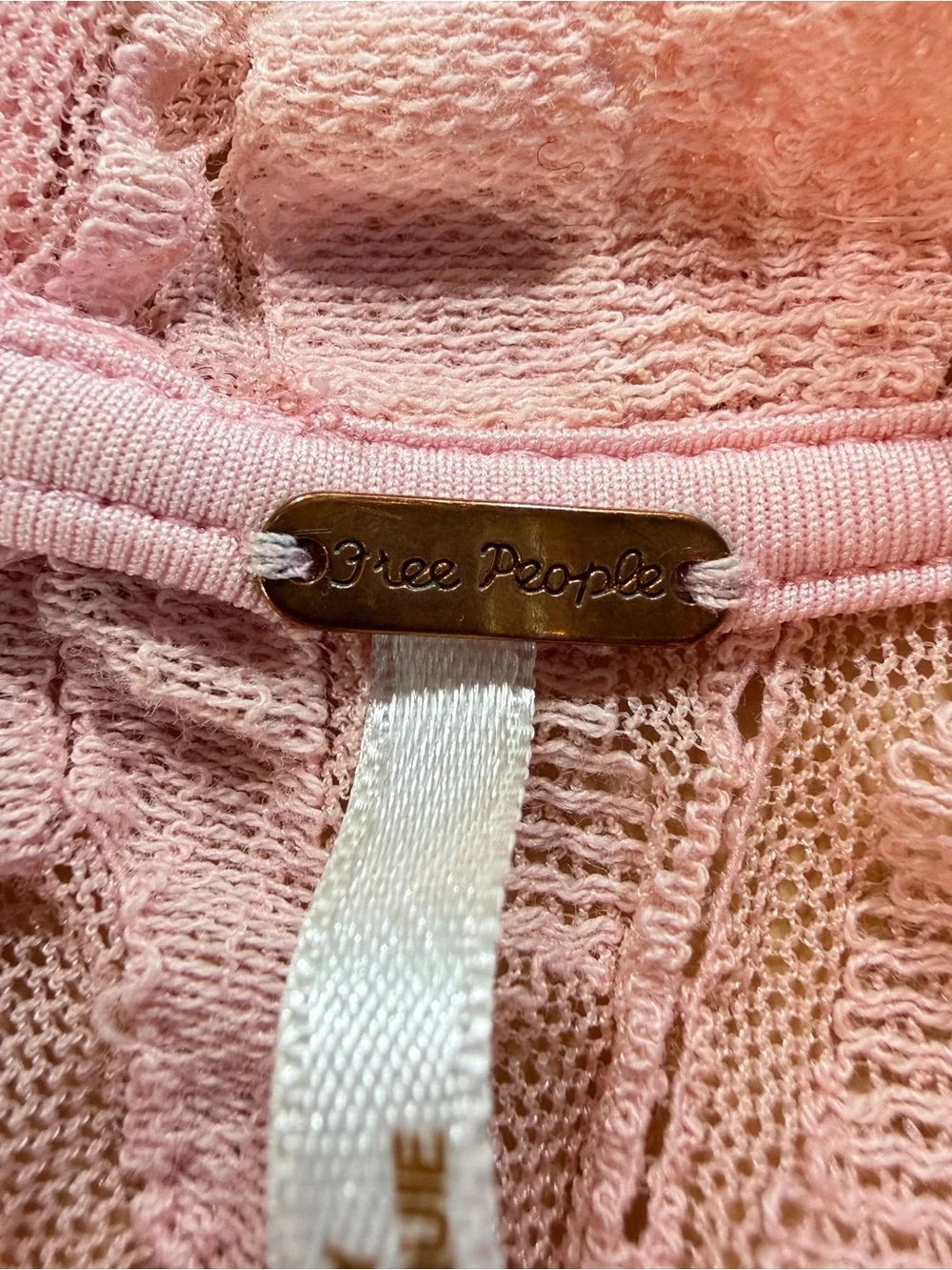 Free People Blush Pink Smocked Lace-Panel Blouse B7