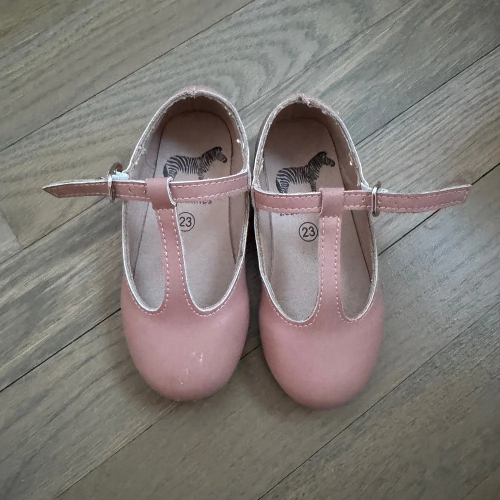 Zeebra Kids mauve pink toddler Mary Janes dressy shoes size 23