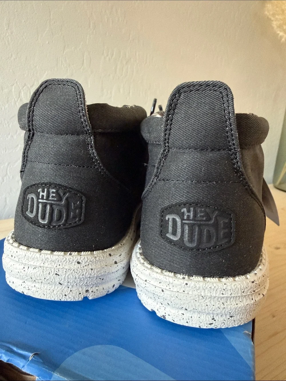 Hey Dude black canvas