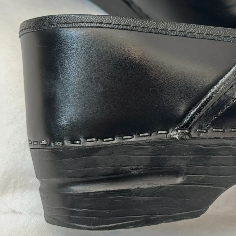 Dansko black pictures