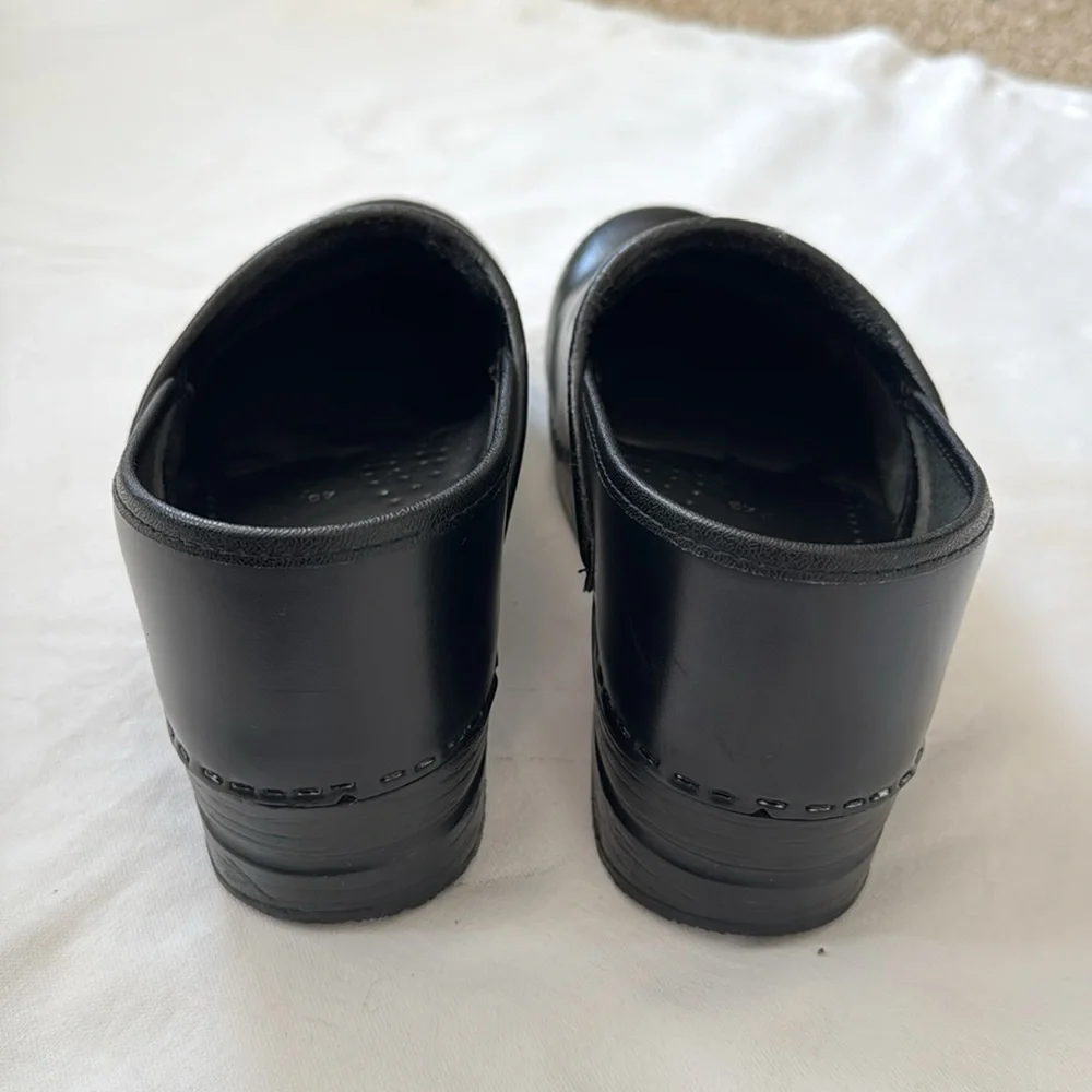 Dansko black professional clogs