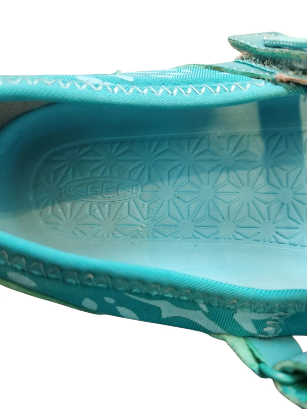 Keen moxie teal