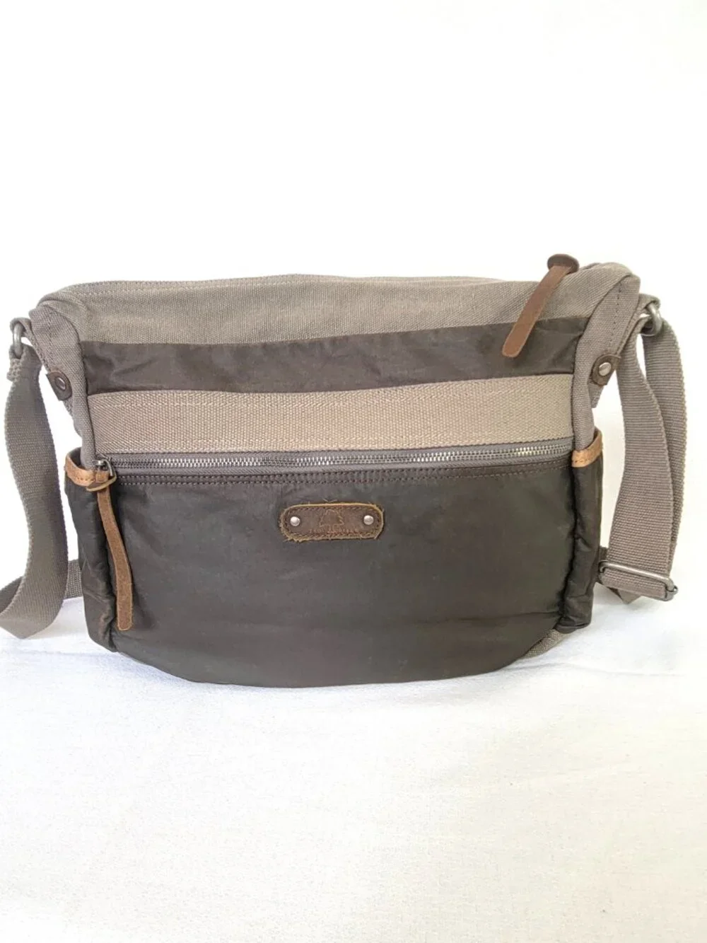 TSD Brand Earth & Style Canvas Leather Messenger Crossbody Bag Green Brown