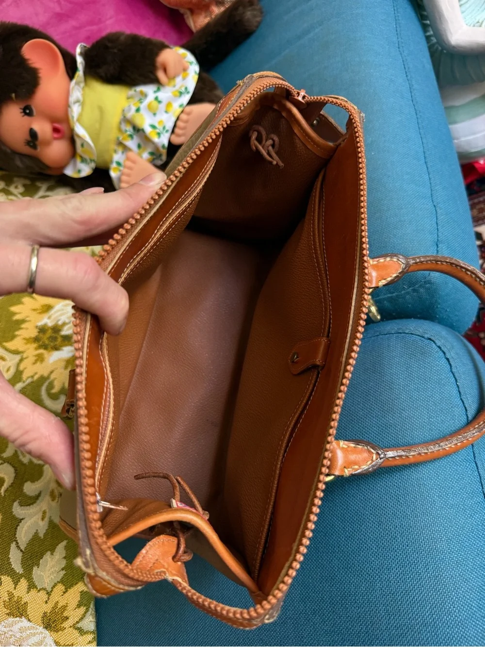 Dooney & Bourke beautiful authentic