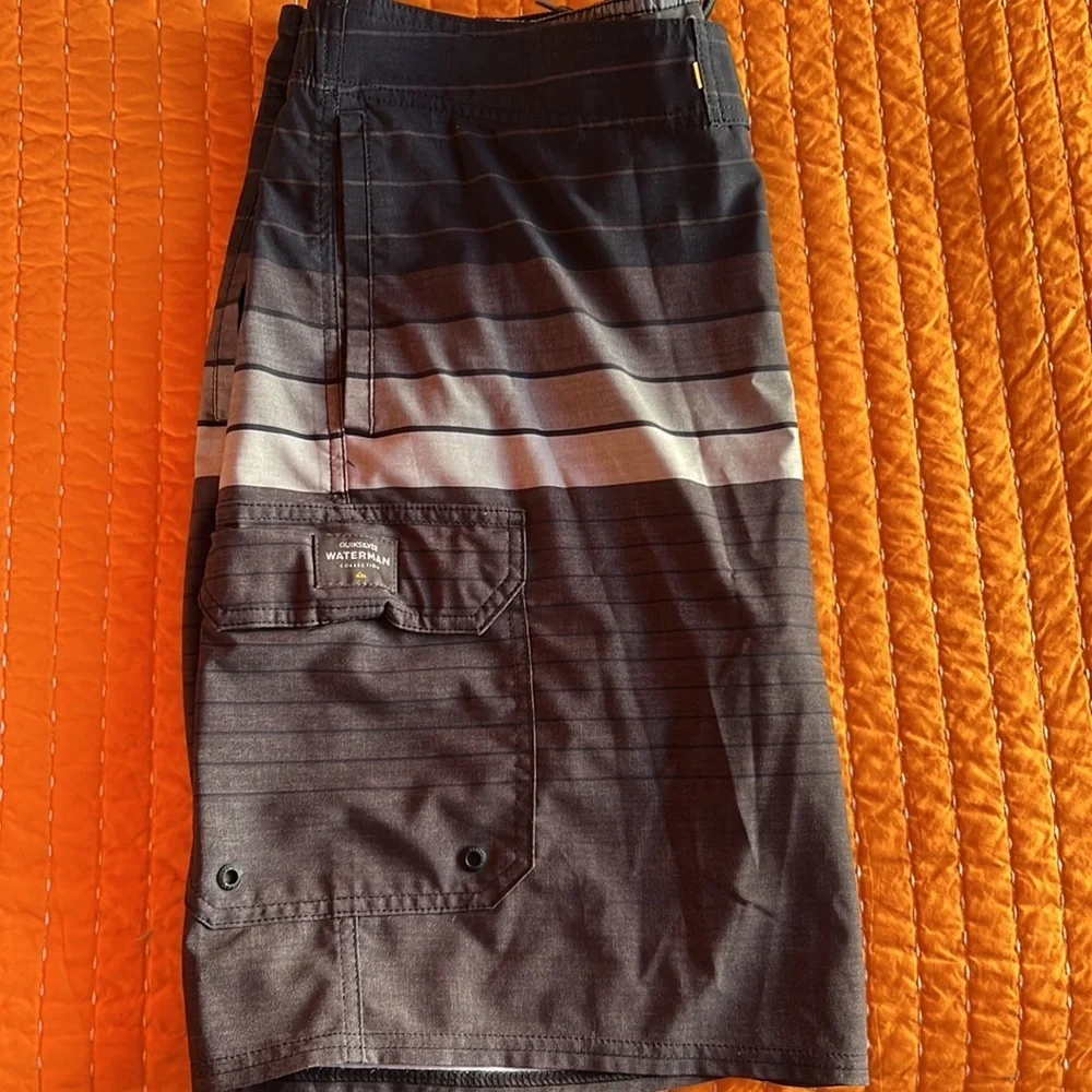 Quiksilver striped pockets trunks