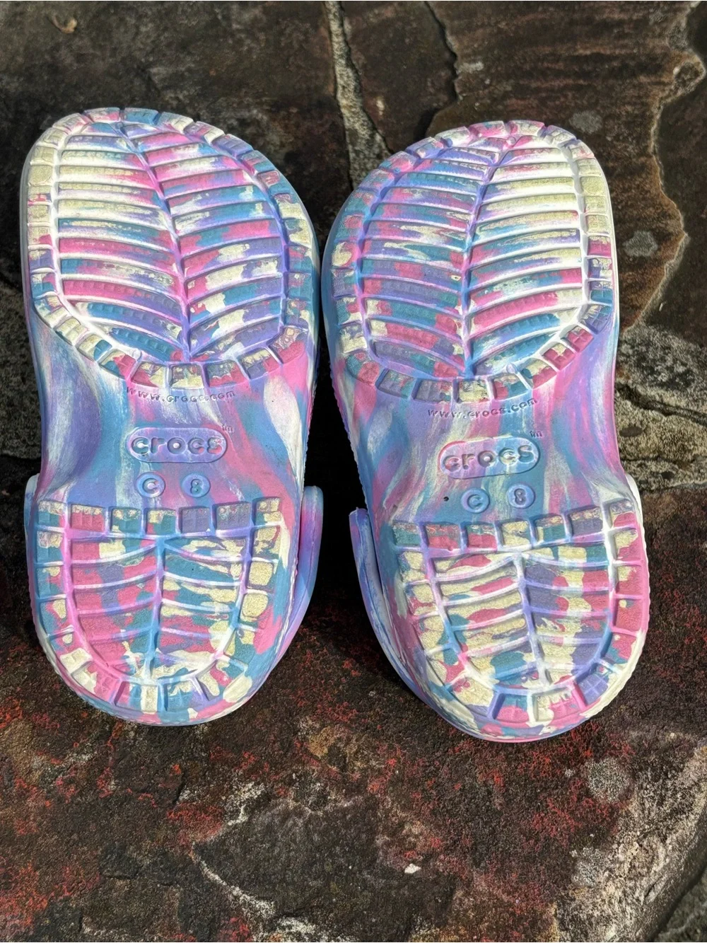 Croc’s Kids Classics Marbled White, Pink and Blue -Size Girls 8