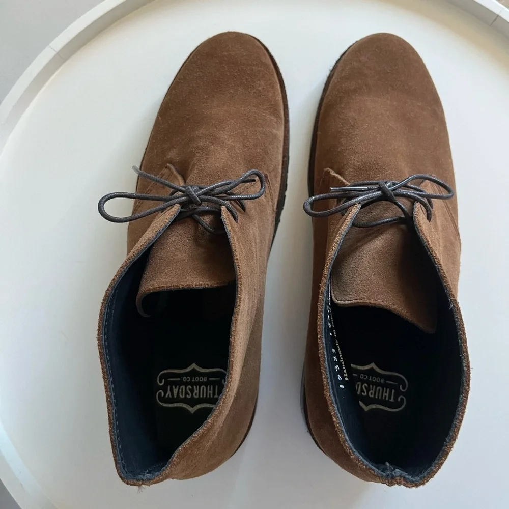 THURSDAY Everyday Scout Men’s Chukka Suede Boots Size 10