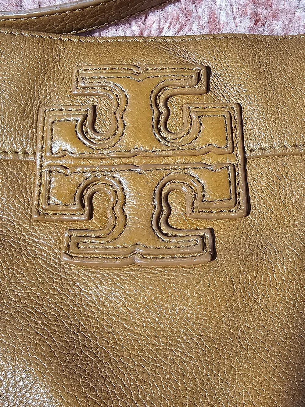 Tory Burch Camel Pebbled Soft Leather Chain Detail Crossbody Bag