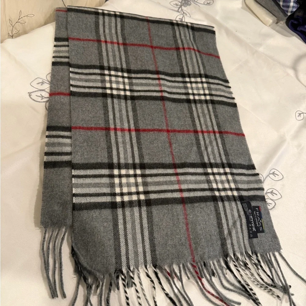 Fraas elegant checkered