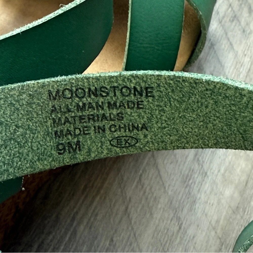 Daytrip moonstone wedge