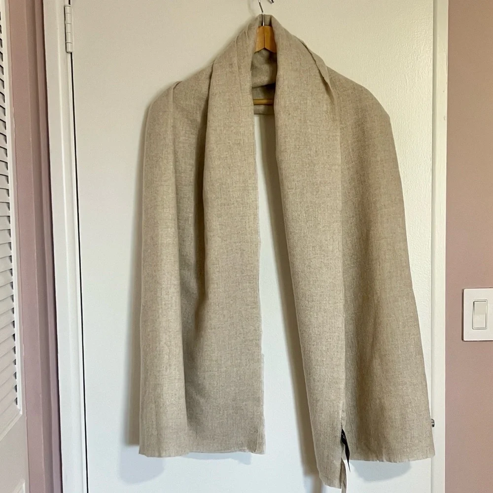 Zara cape color