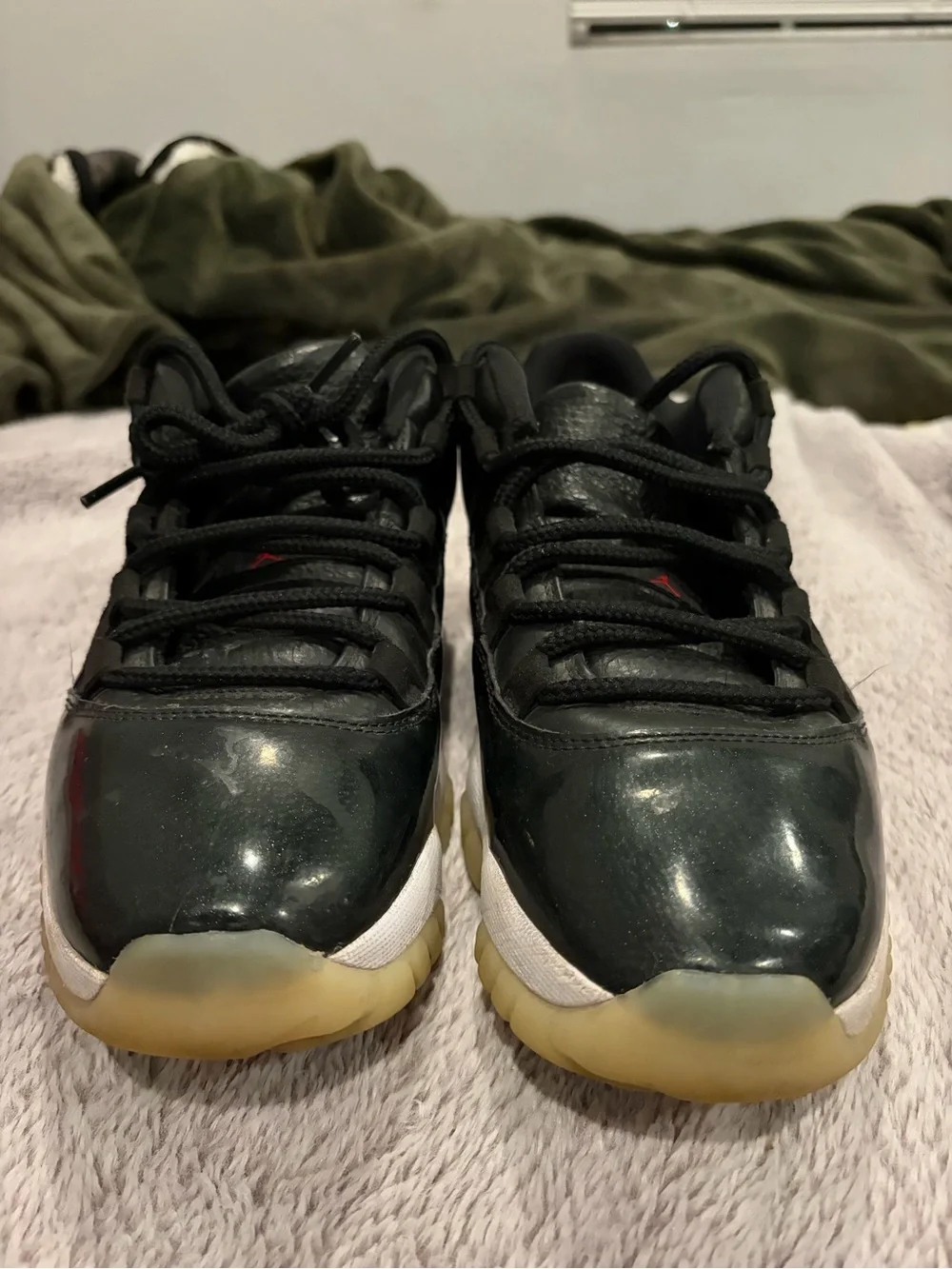 Jordan Men's Black and White Low-Top Sneakers with Gum Sole