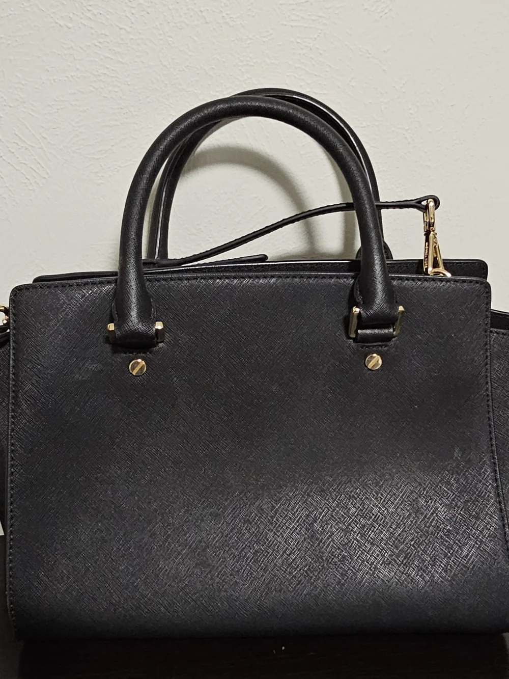 Michael Kors Selma Medium Saffiano Leather Satchel - Black (with Strap)