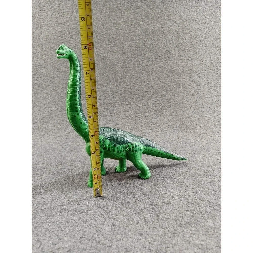 Safari branchiosaurus ltd