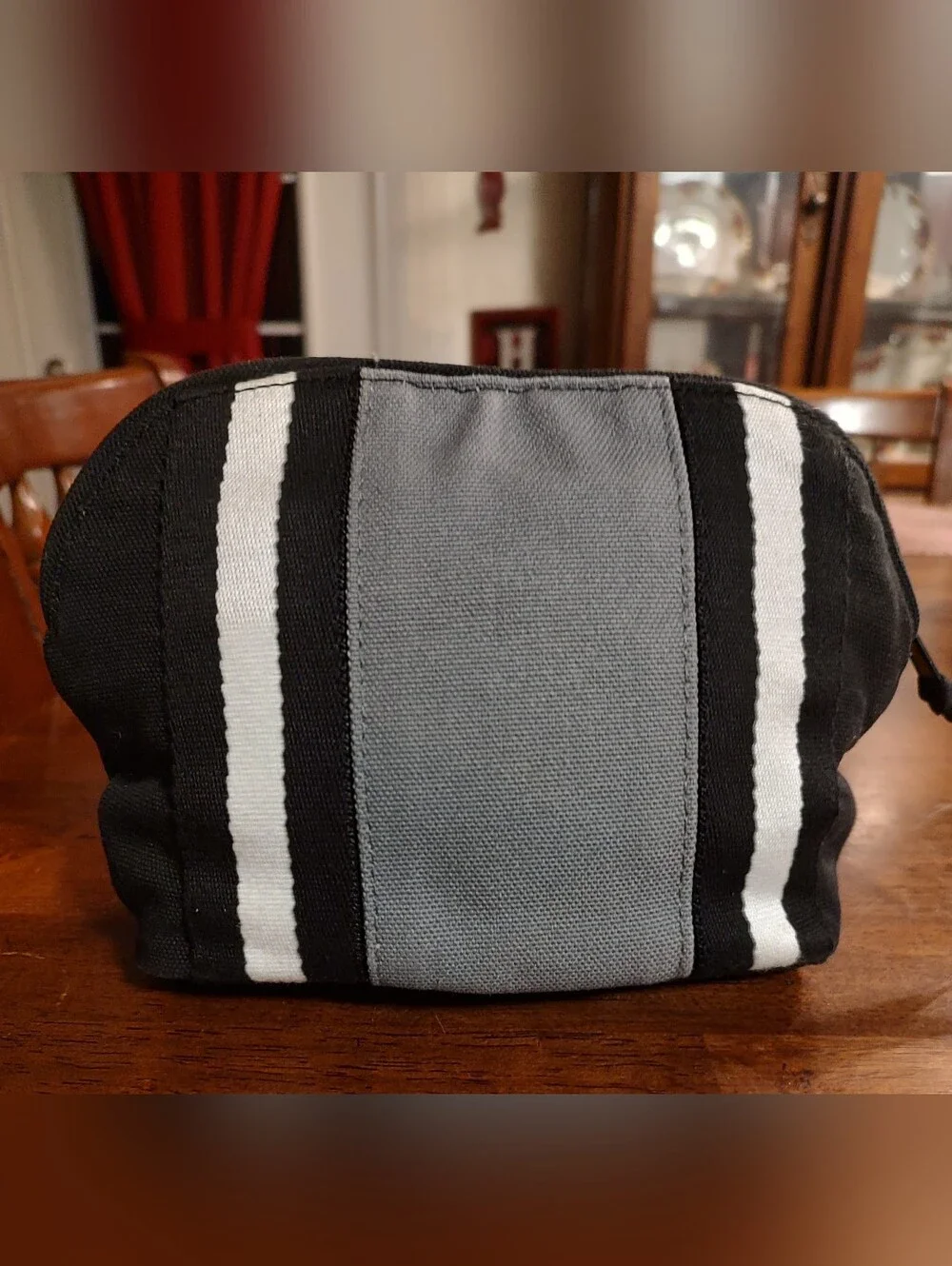 Vera Bradley stylish black