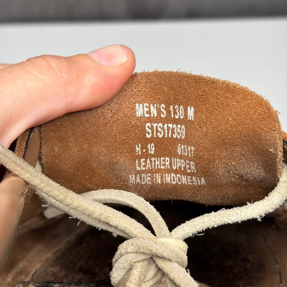Sperry brand top