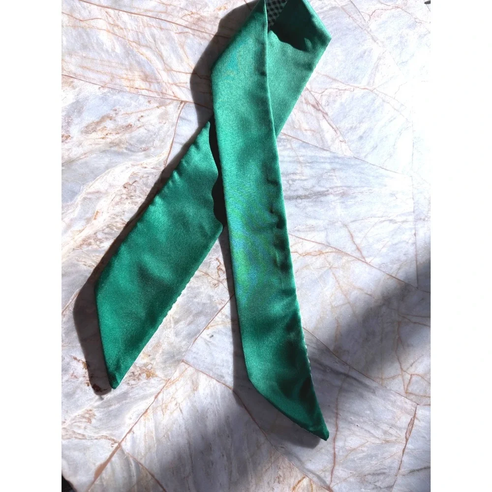 N/A green satin
