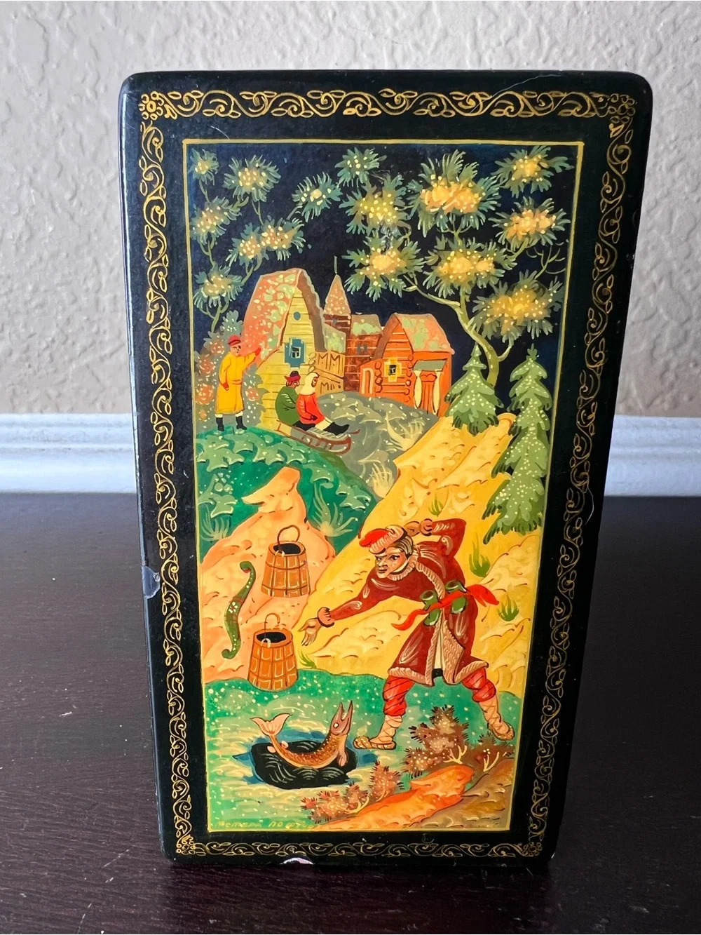 Mstera Vintage Soviet Lacquer Box hand painted
