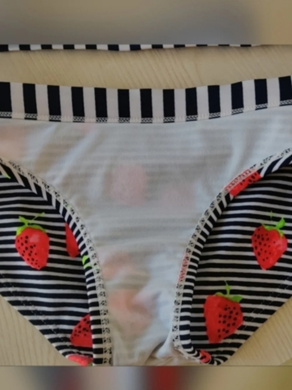 Cat & Jack Girls Blue striped w/Red Strwberries 2 piece Bikini Size S(6/6X)