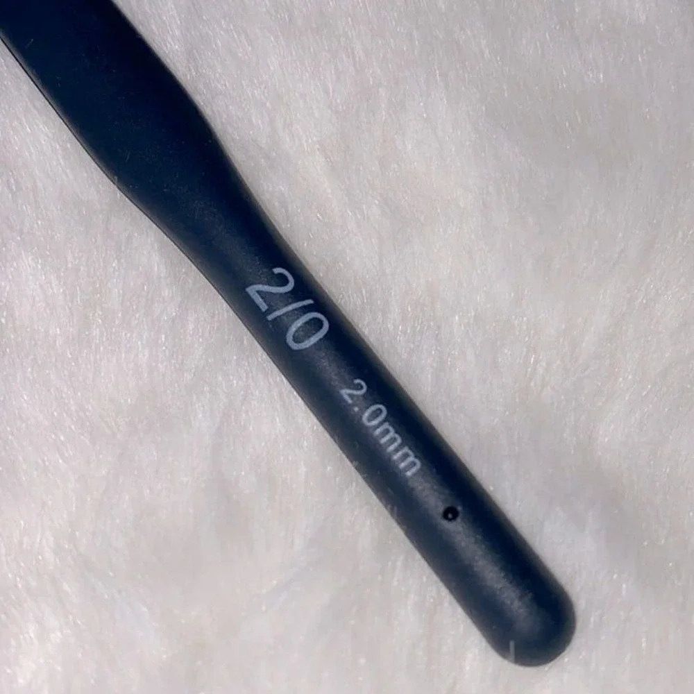 N/A crochet needle