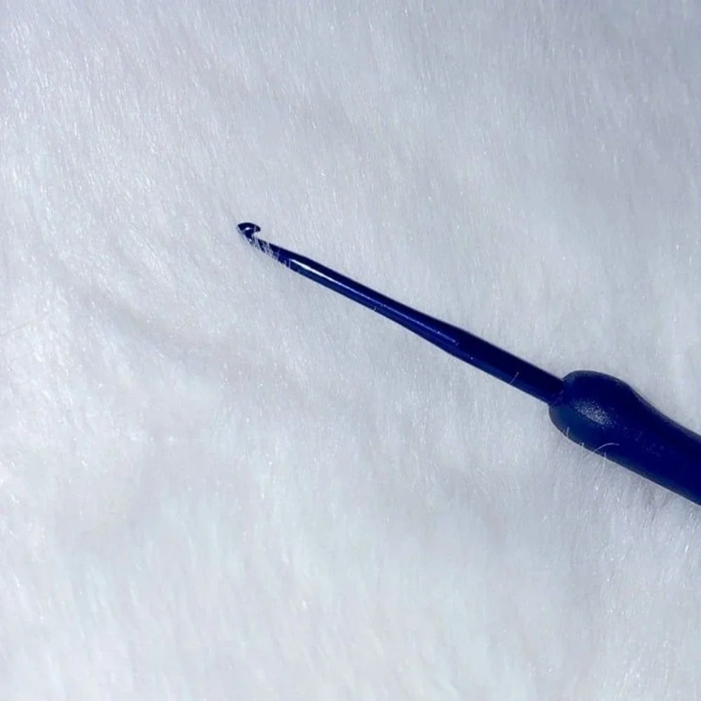 N/A crochet needle