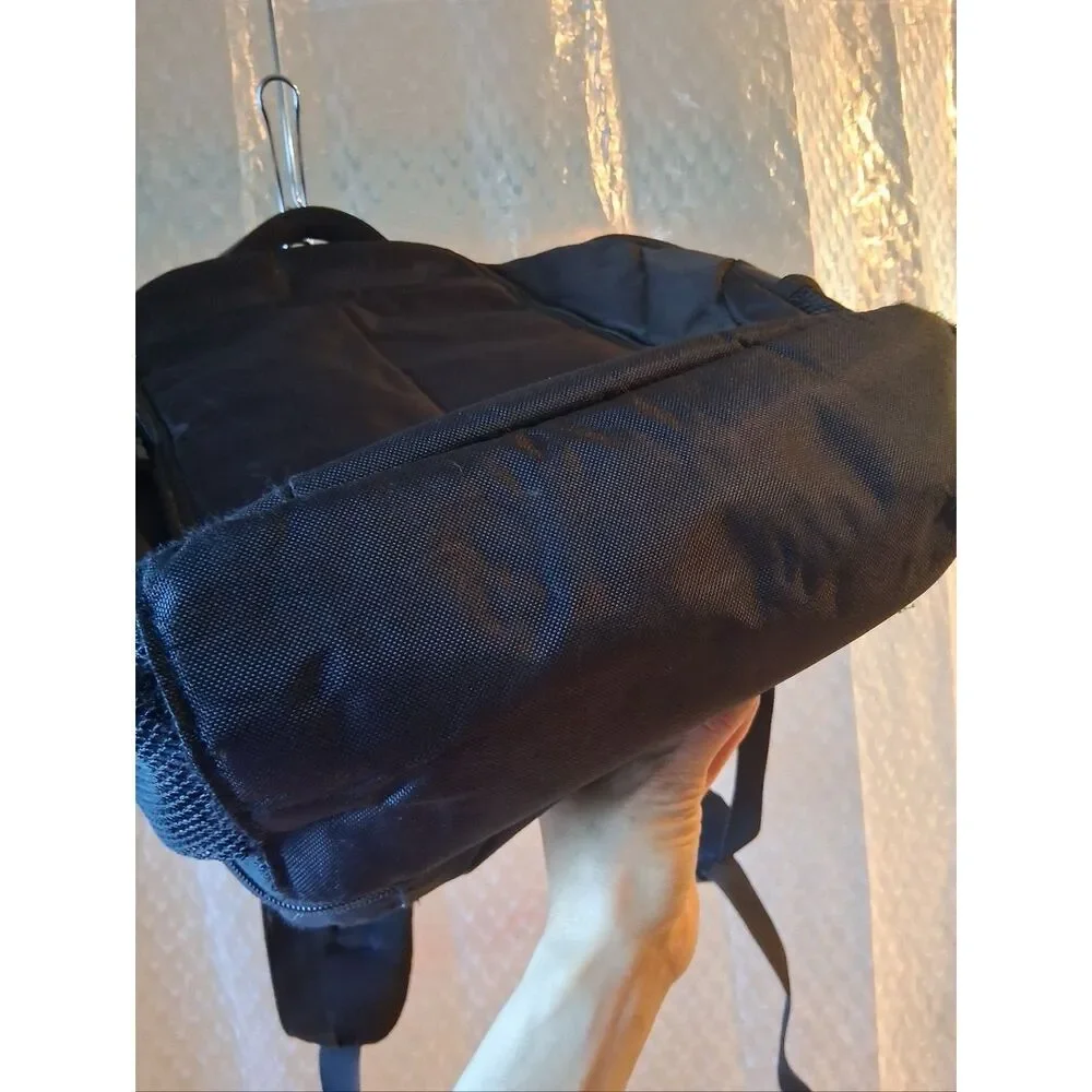 Samsonite comfortable pocket