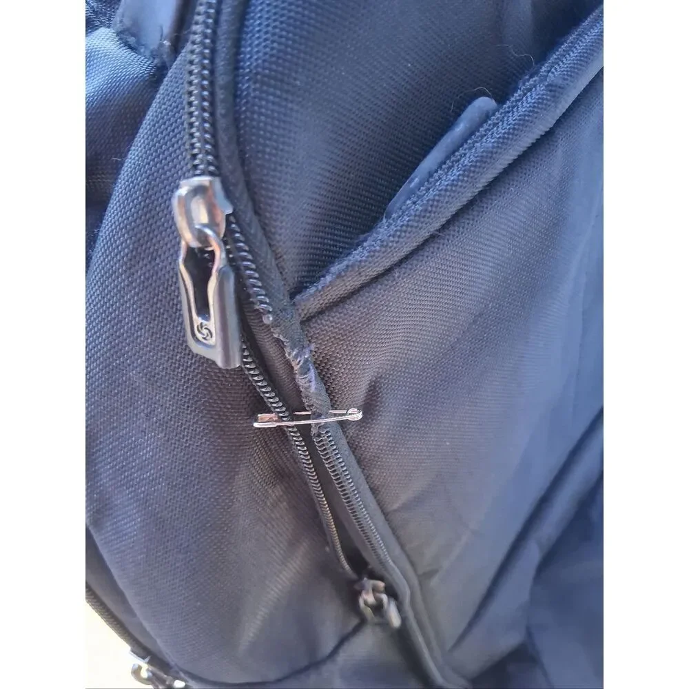 Samsonite day handle padded