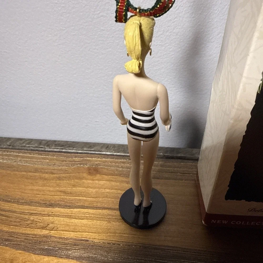 Hallmark memorabilia decorations