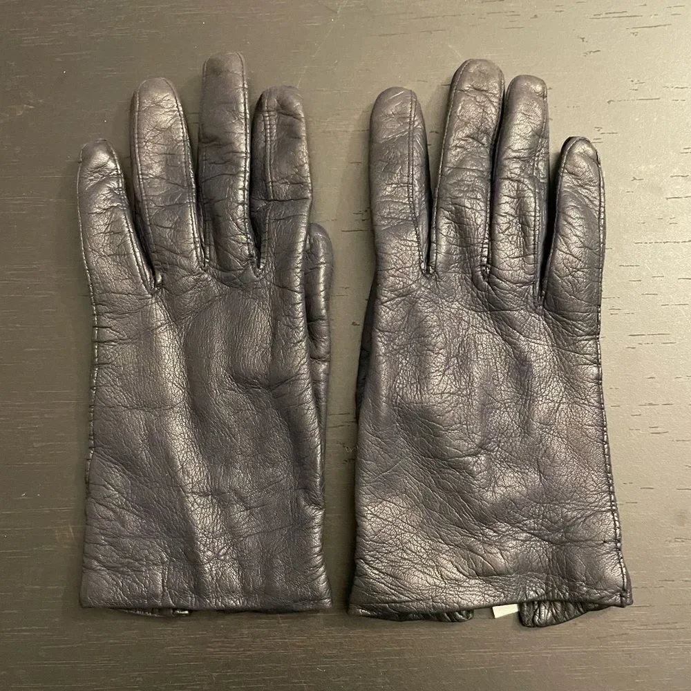 Vintage finger measurements wife