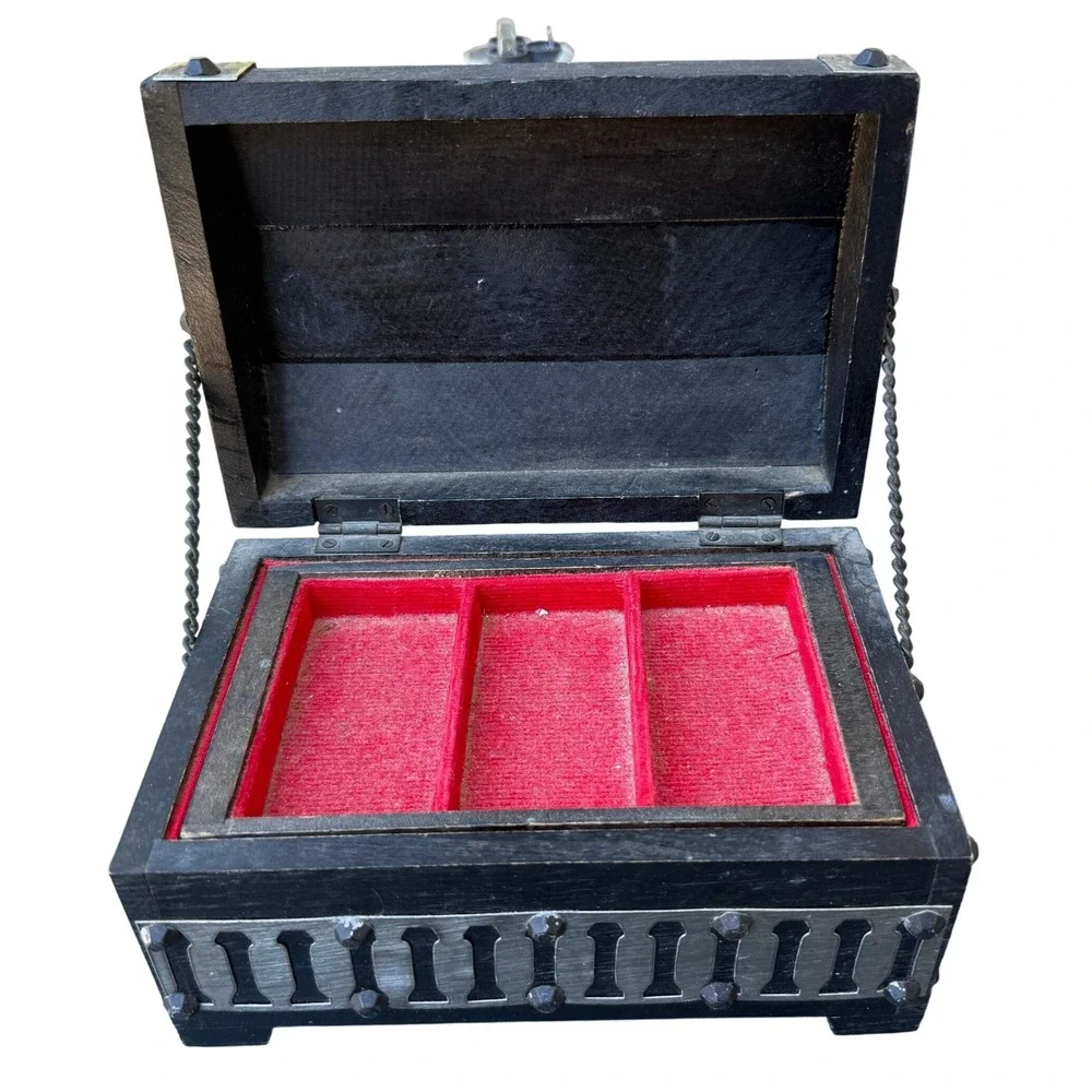 Unbranded that base treasure