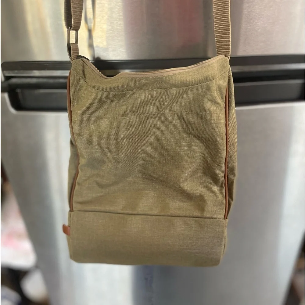 Home Essentials color khaki can