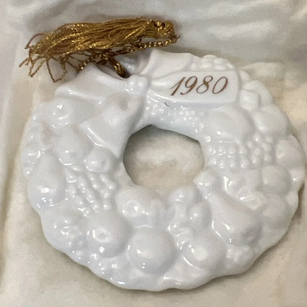 Avon vintage christmas