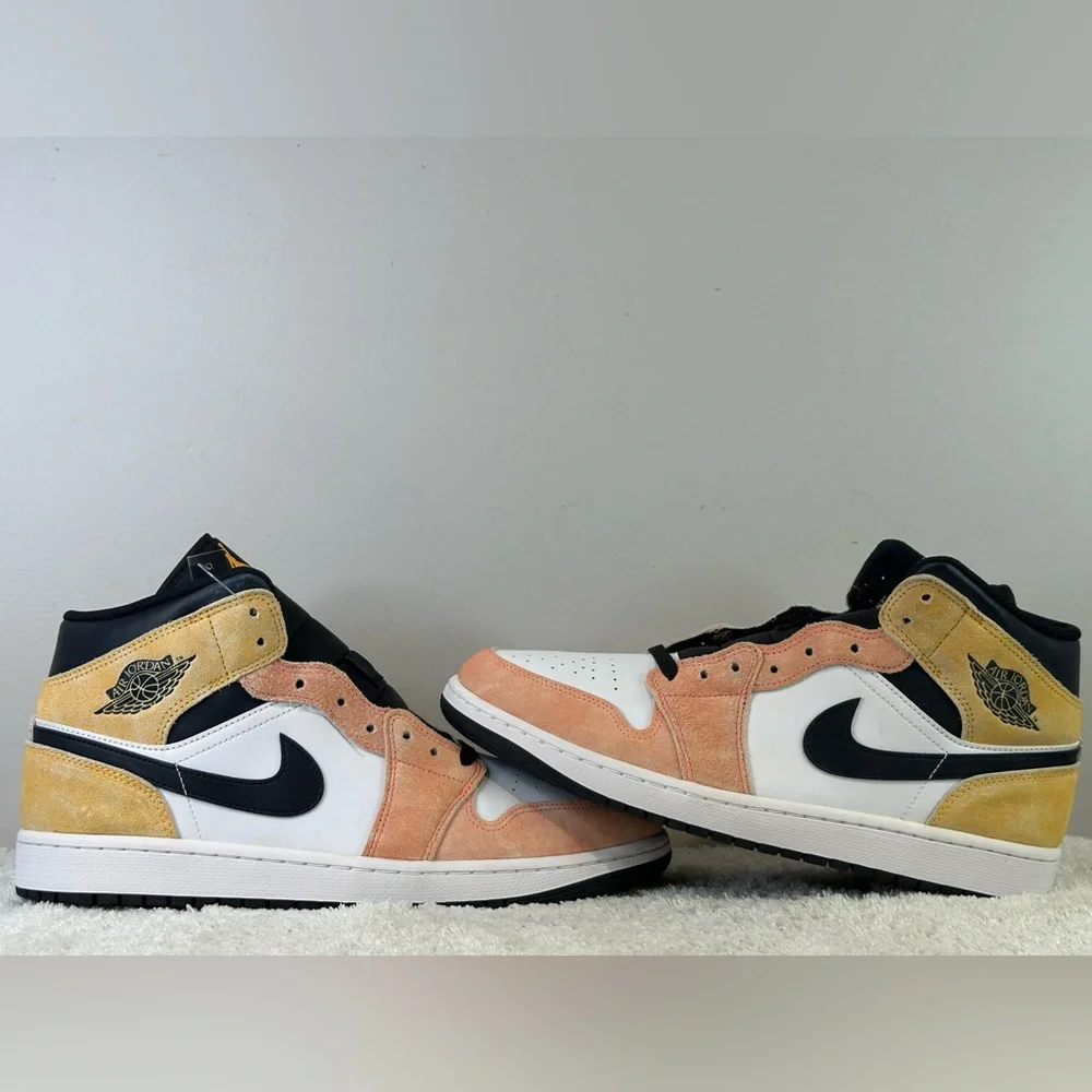 Air Jordan 1 Mid SE