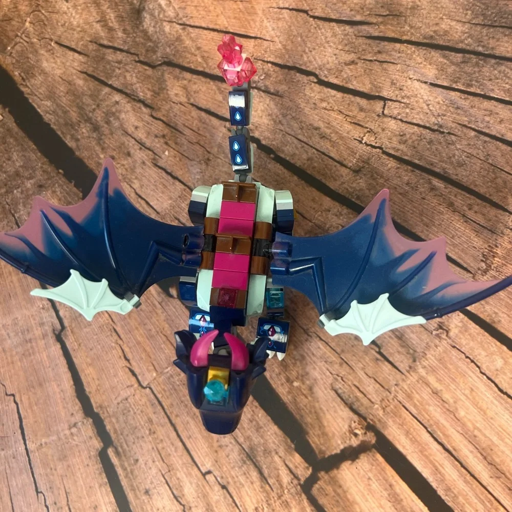 Lego pink love