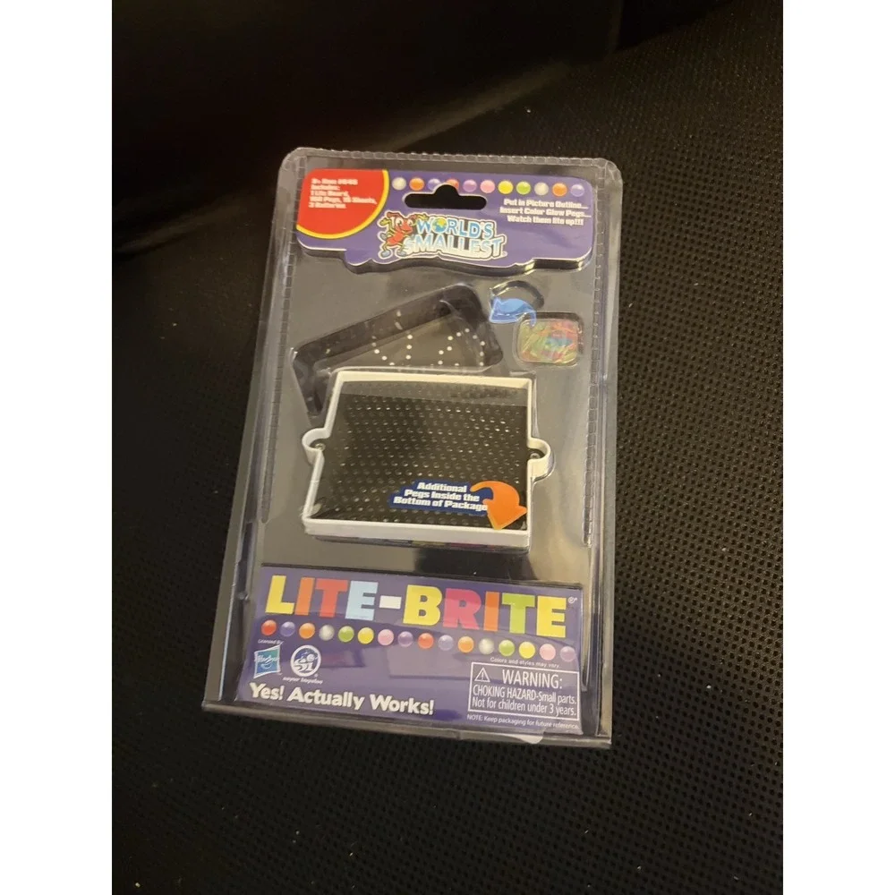 World's Smallest Lite-Brite Game Travel Sized NEW Sealed‎