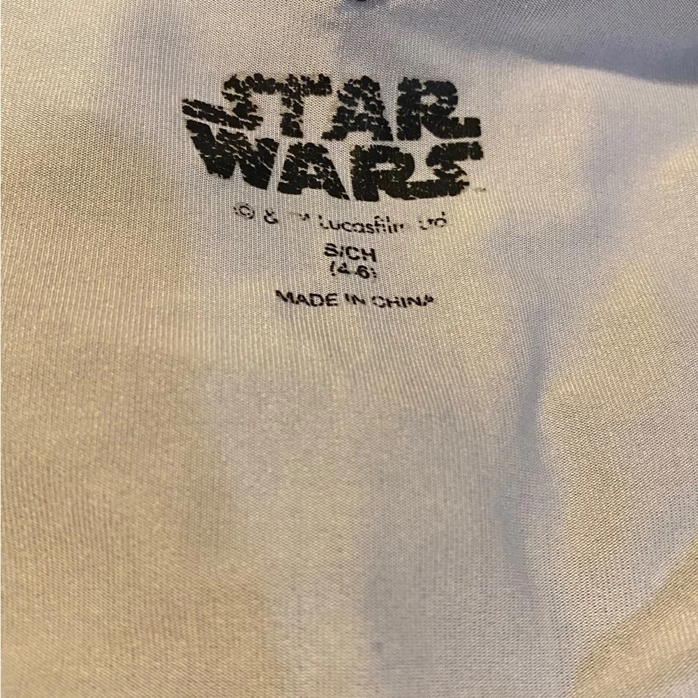 Kids Star Wars night gown size‎ 4-6.